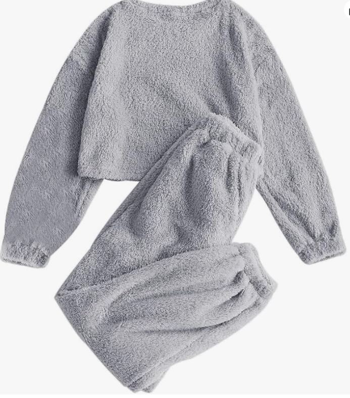 Grey fuzzy and comfortable loungewear set 